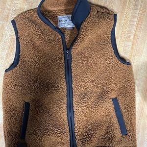 Sherpa vest carmel in color